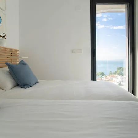 Apartment Modern Sea Front East Wind