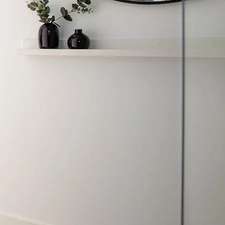 Apartment Modern Sea Front East Wind