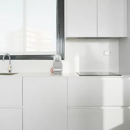 Modern Sea Front East Wind Apartment Alicante